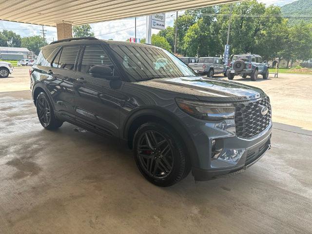 Certified 2026 Ford Explorer ST w/ Sun And Sound Package AWD/4WD image 3