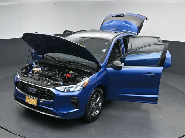 Certified 2023 Ford Escape ST-Line w/ Tech Pack #1 AWD/4WD image 51