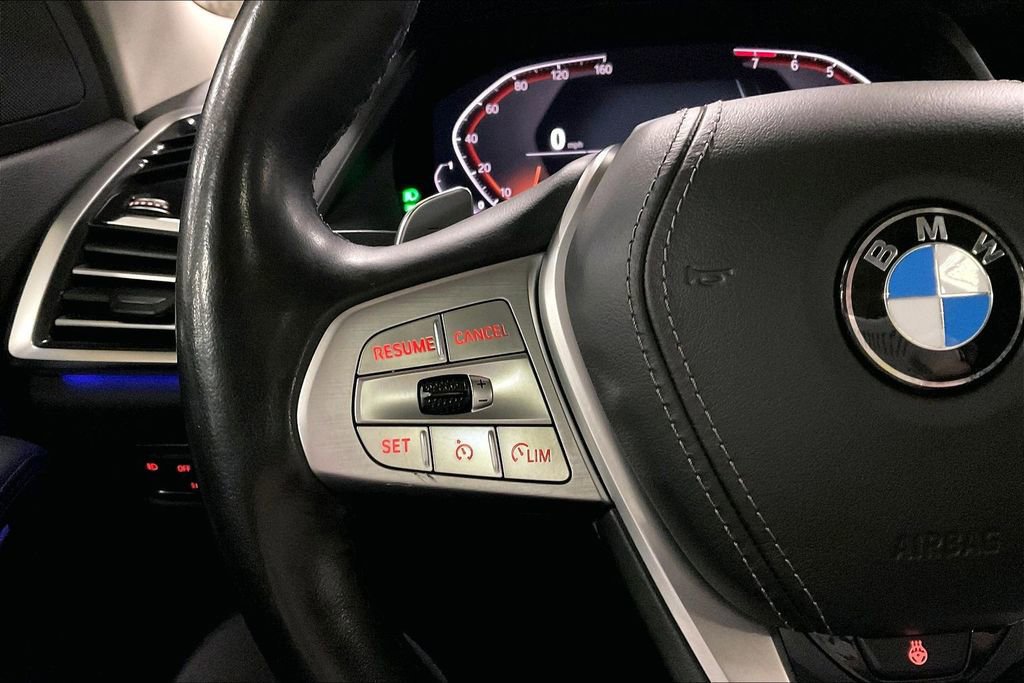 Used 2019 BMW X7 xDrive40i w/ Cold Weather Package image 17