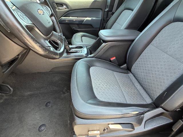 Used 2017 Chevrolet Colorado Z71 AWD/4WD image 13