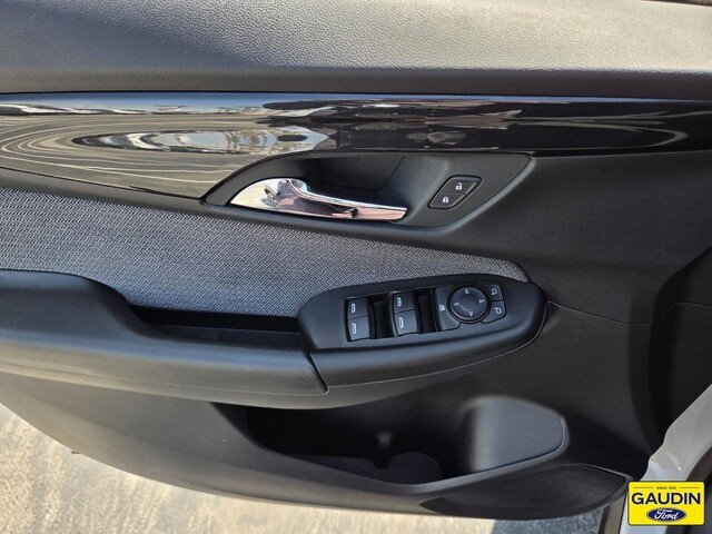 Used 2025 Chevrolet TrailBlazer LT AWD/4WD image 14