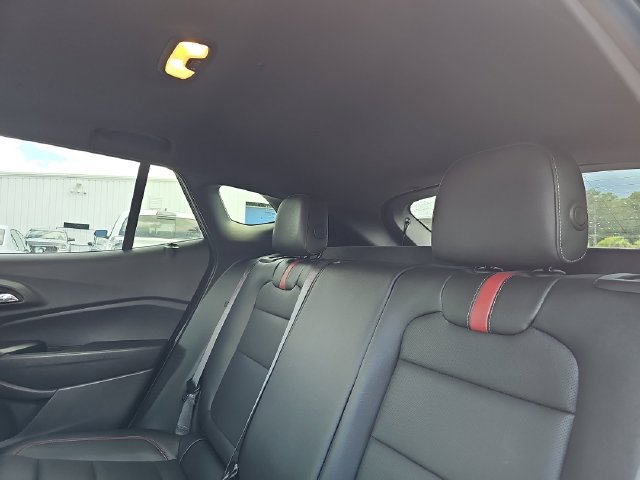 Used 2024 Chevrolet Trax RS w/ Sunroof Package FWD image 15