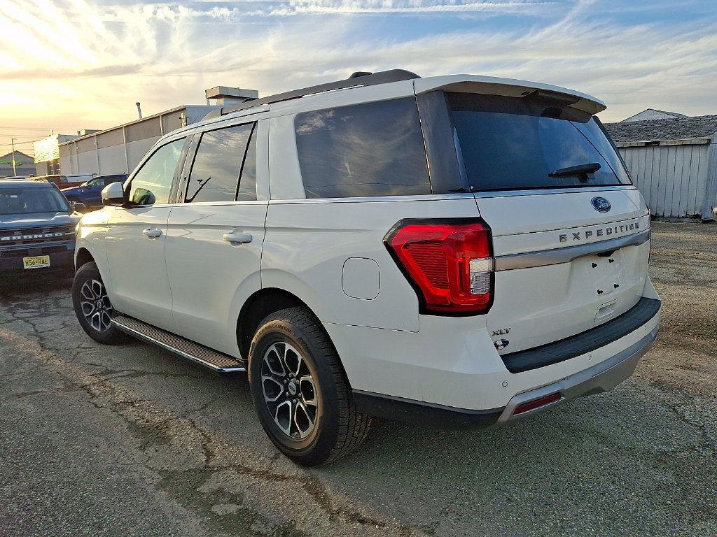Certified 2022 Ford Expedition XLT AWD/4WD image 6