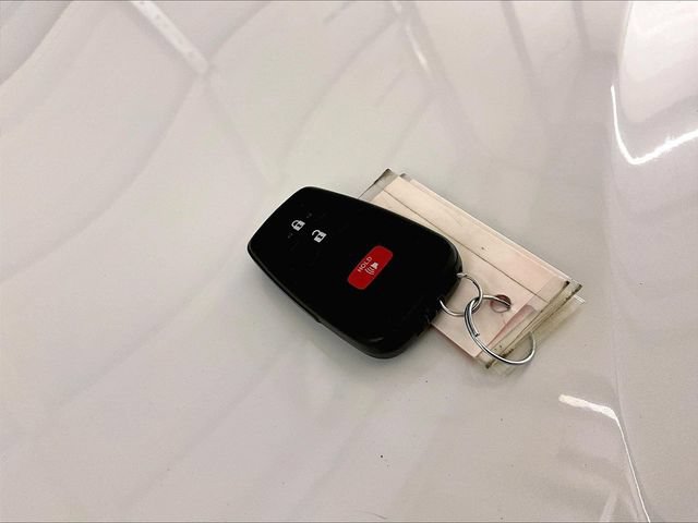 Used 2019 Toyota C-HR FWD image 9