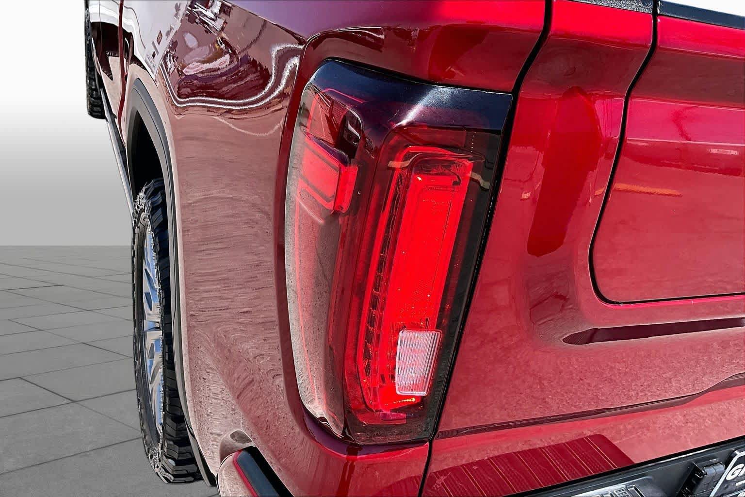 Used 2022 GMC Sierra 1500 Denali w/ Denali Reserve Package AWD/4WD image 28