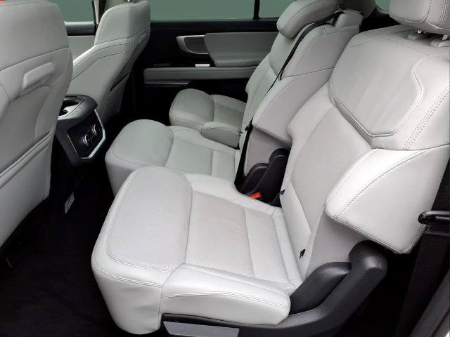 Certified 2025 Ford Expedition Max Platinum AWD/4WD image 12