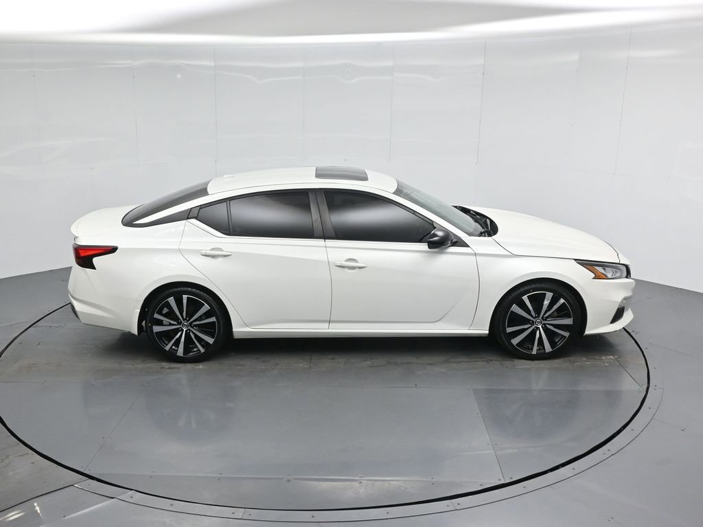 Used 2022 Nissan Altima 2.0 SR image 38