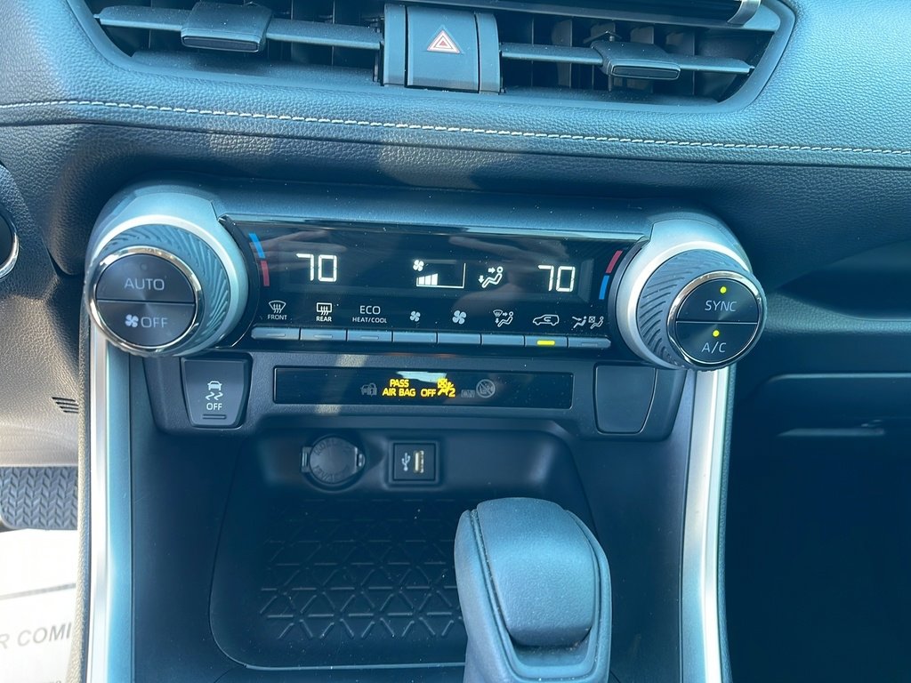 Used 2024 Toyota RAV4 XLE image 21