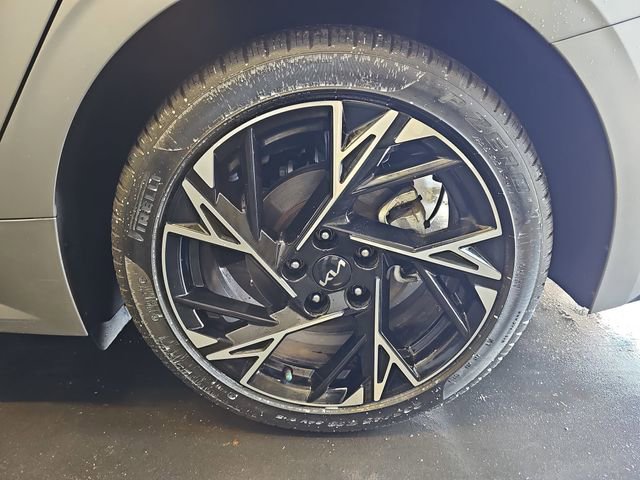 Used 2025 Kia K5 GT-Line w/ GT-Line Premium Package FWD image 32