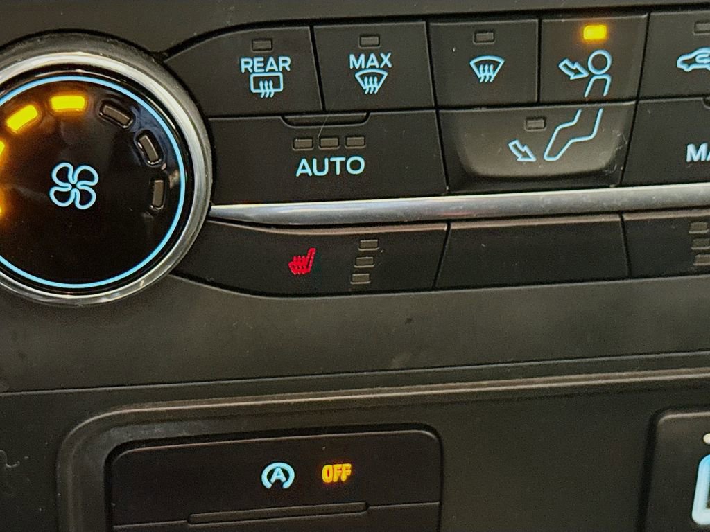 Certified 2022 Ford EcoSport SE w/ SE Convenience Package image 24
