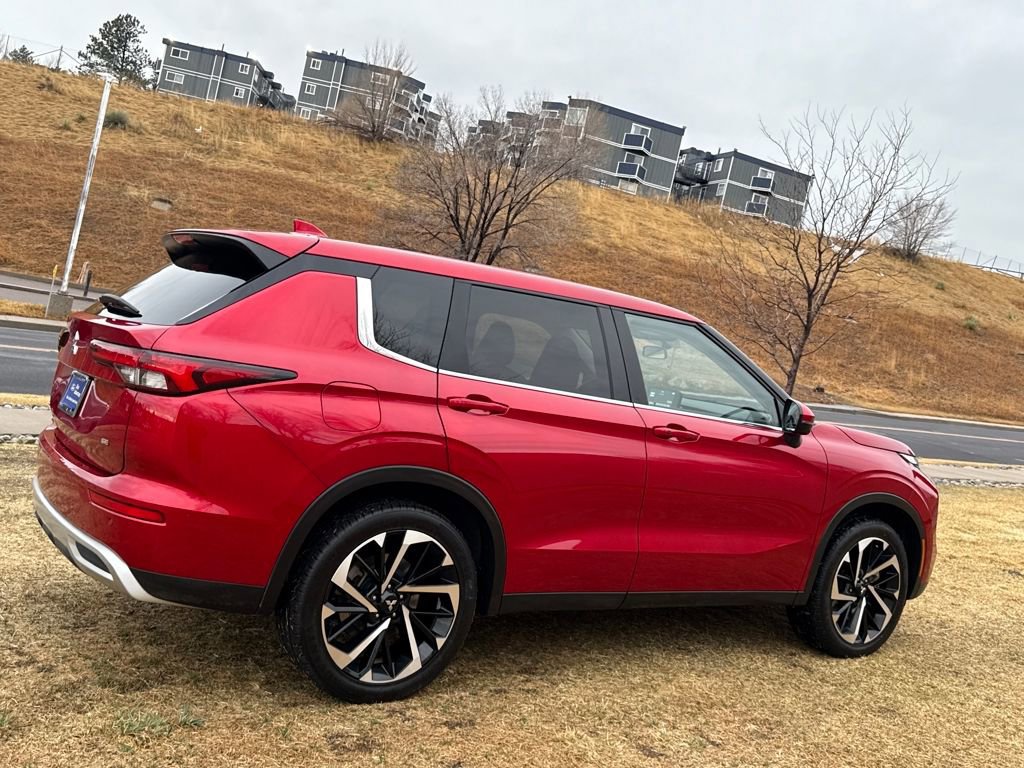 Used 2024 Mitsubishi Outlander SE image 5