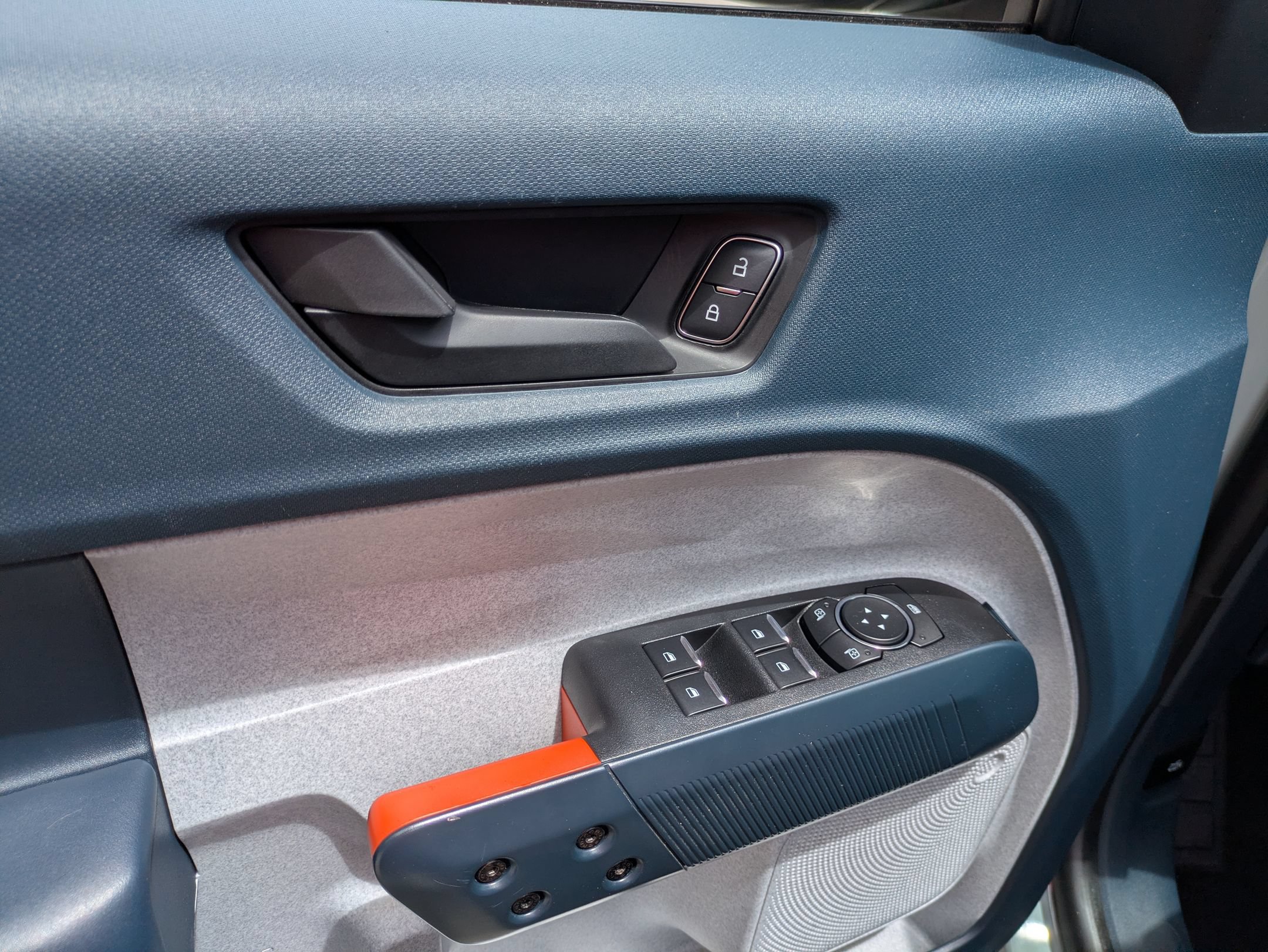 Certified 2024 Ford Maverick XLT FWD image 17