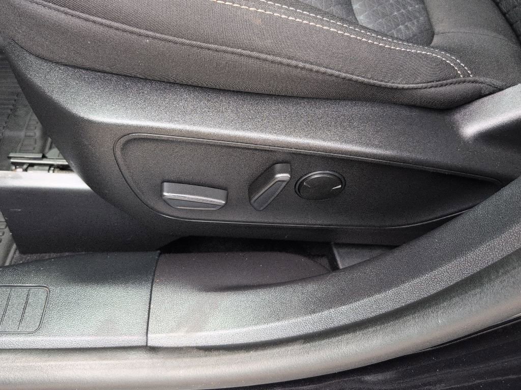 Certified 2023 Ford Escape Active w/ Cold Weather Package FWD image 9