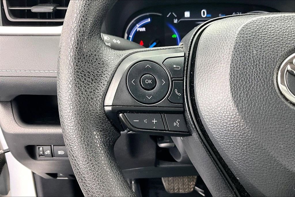 Used 2025 Toyota RAV4 XLE AWD/4WD image 18