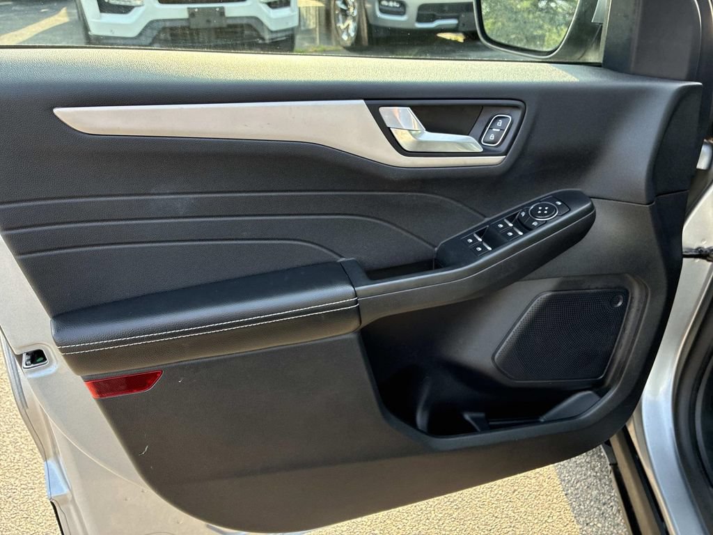 Certified 2022 Ford Escape SEL AWD/4WD image 21