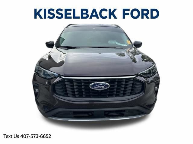 Certified 2023 Ford Escape SE w/ PHEV Premium Package FWD image 8