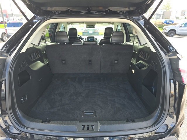 Certified 2024 Ford Edge SEL image 16