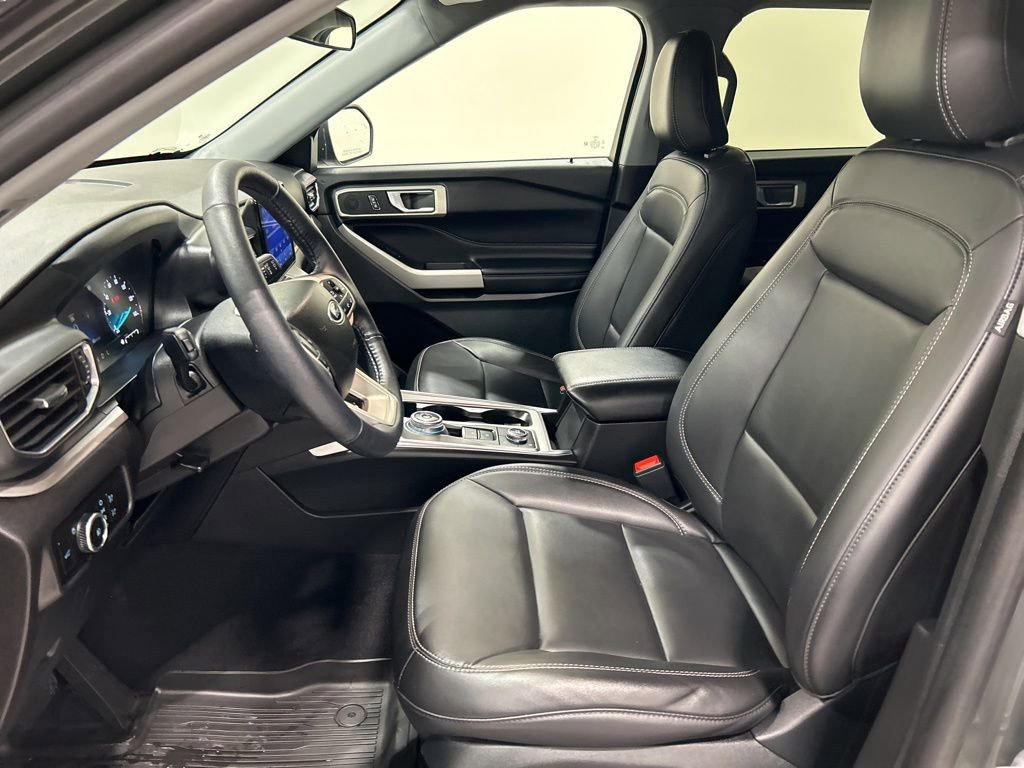 Certified 2023 Ford Explorer XLT w/ Equipment Group 202A image 12