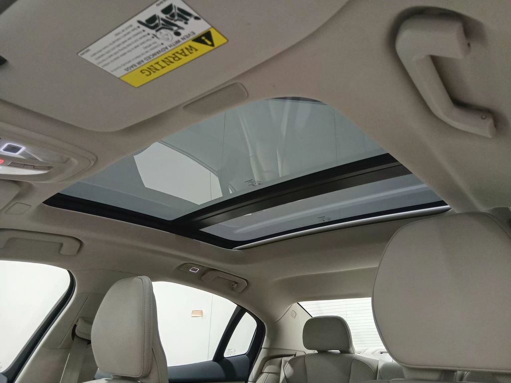 Used 2024 Volvo S60 B5 Plus FWD image 14