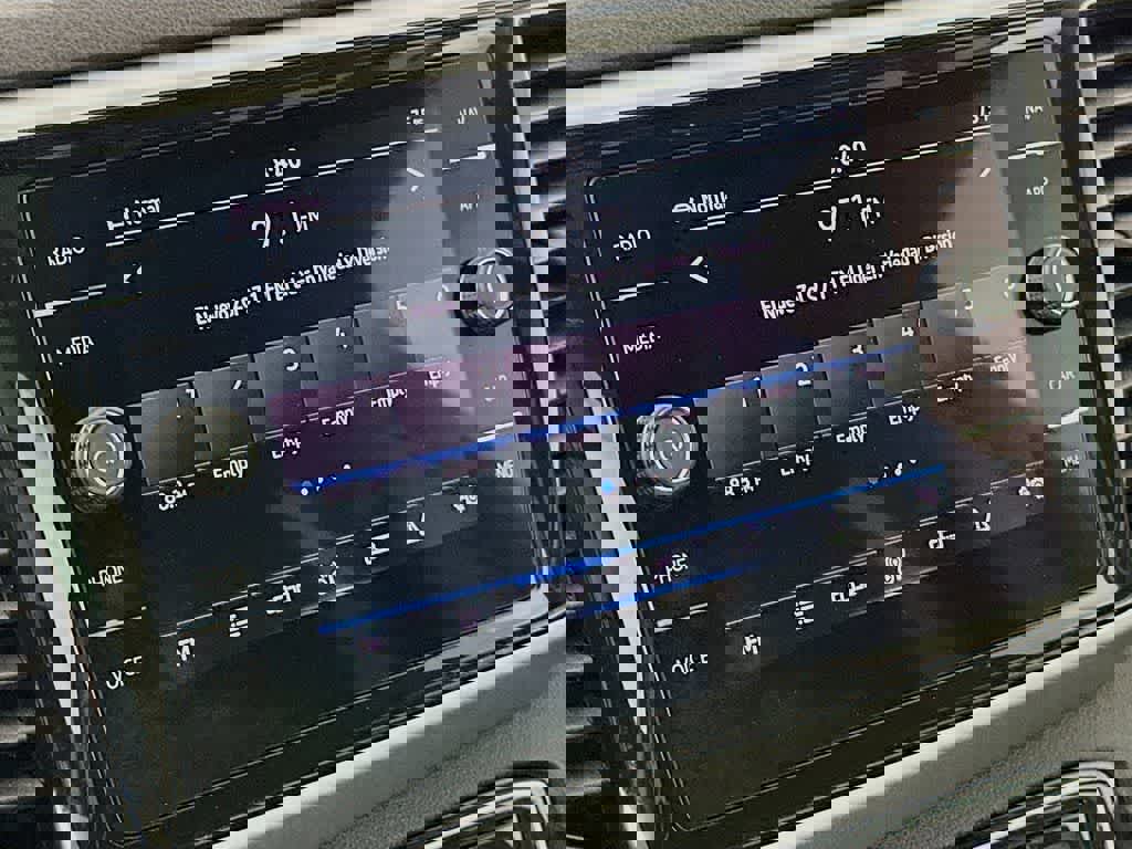 Used 2021 Volkswagen Atlas SEL Premium image 20