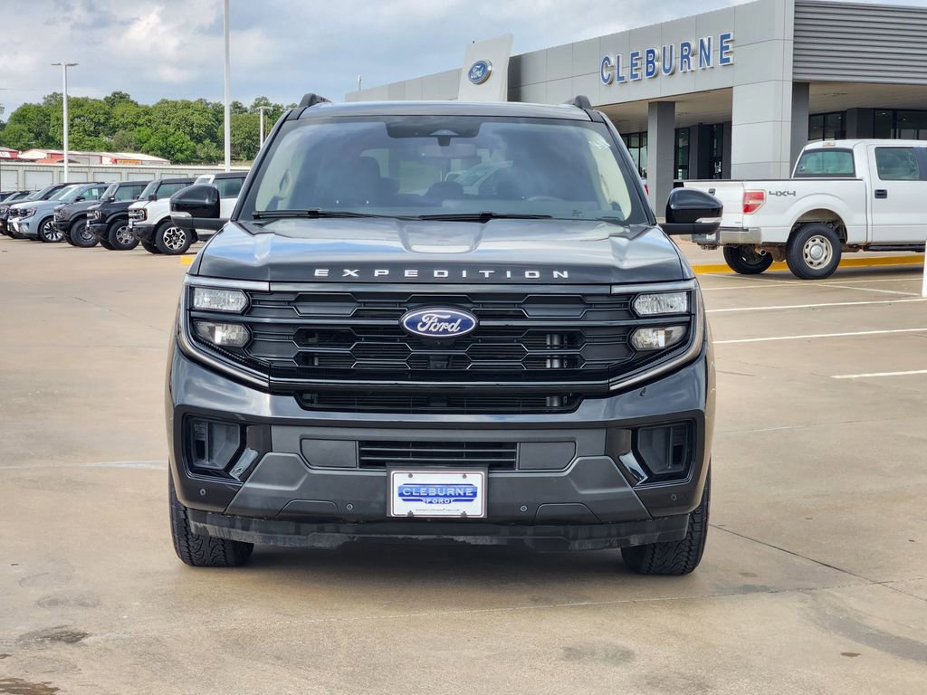 Certified 2025 Ford Expedition Active AWD/4WD image 7