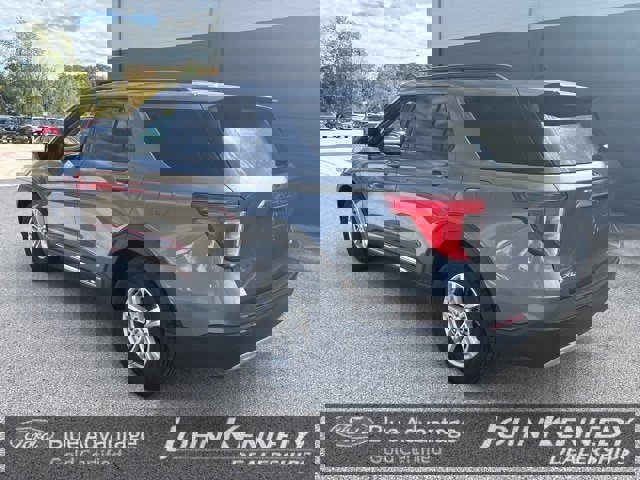 Certified 2022 Ford Explorer XLT w/ Equipment Group 202A image 32