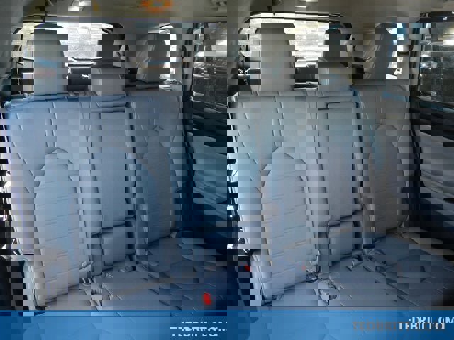 Used 2022 Toyota Highlander XLE image 17