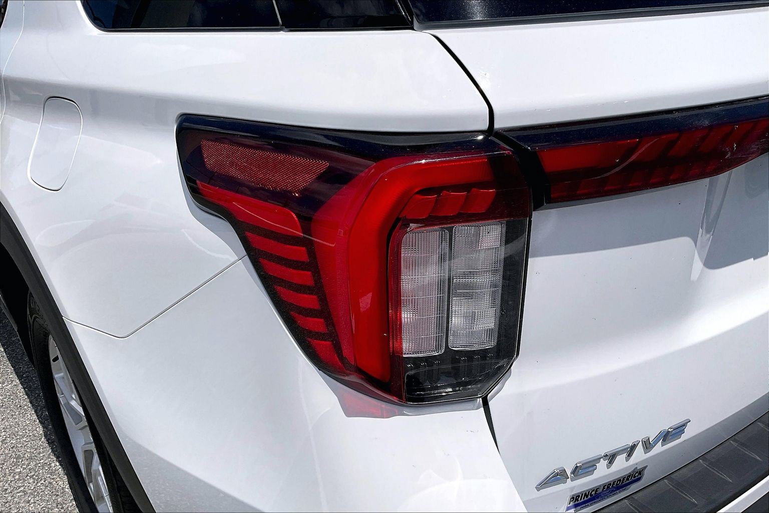 Certified 2025 Ford Explorer Active RWD image 28