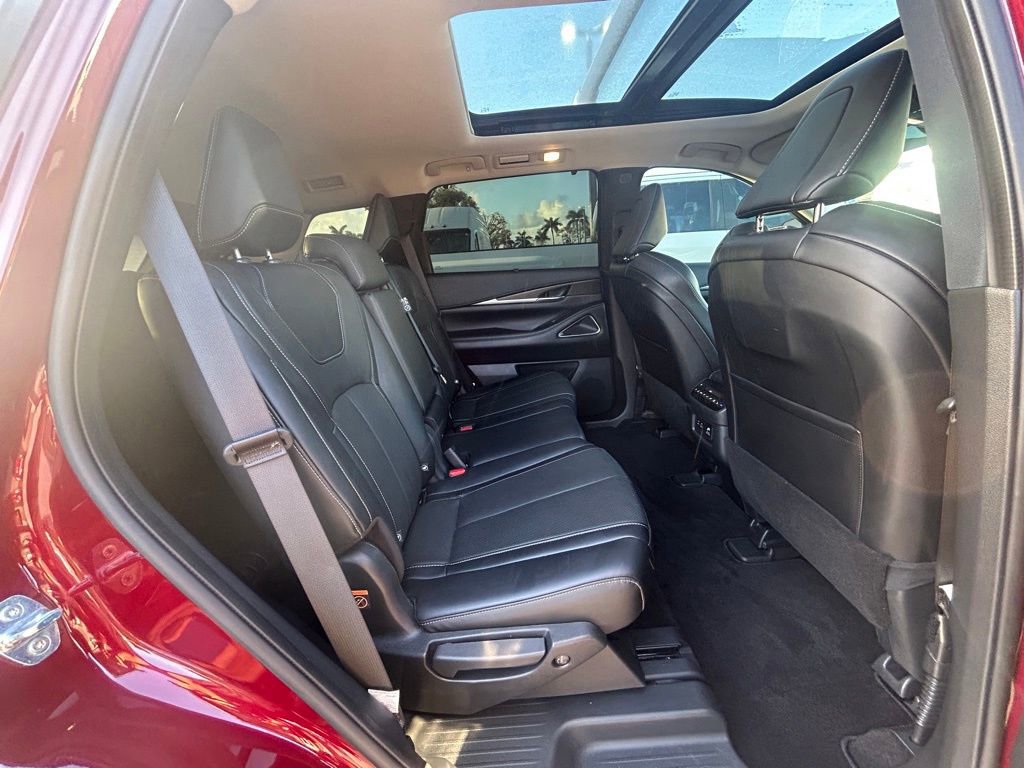 Used 2023 INFINITI QX60 Sensory w/ Cargo Package AWD/4WD image 31