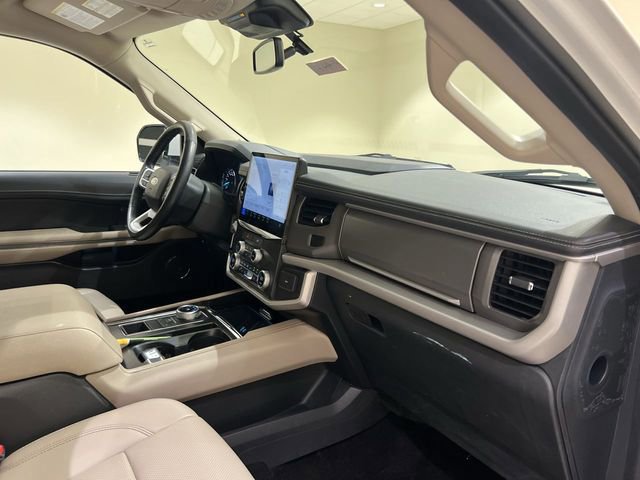 Certified 2022 Ford Expedition Max XLT image 26