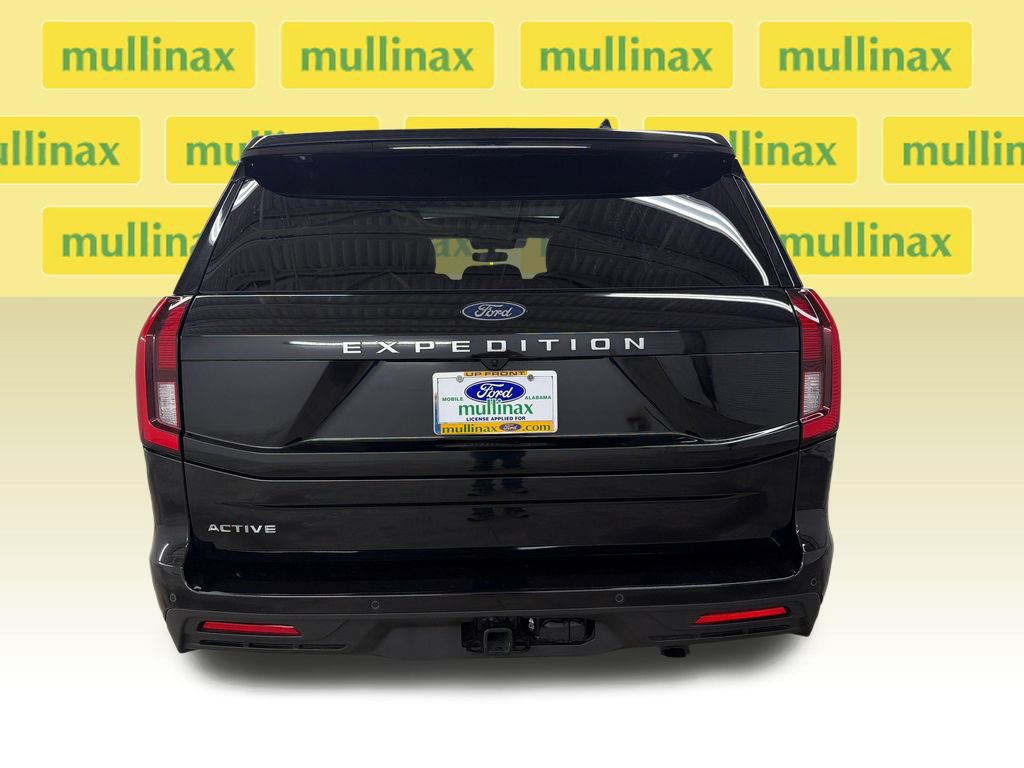 Certified 2025 Ford Expedition Active RWD image 7
