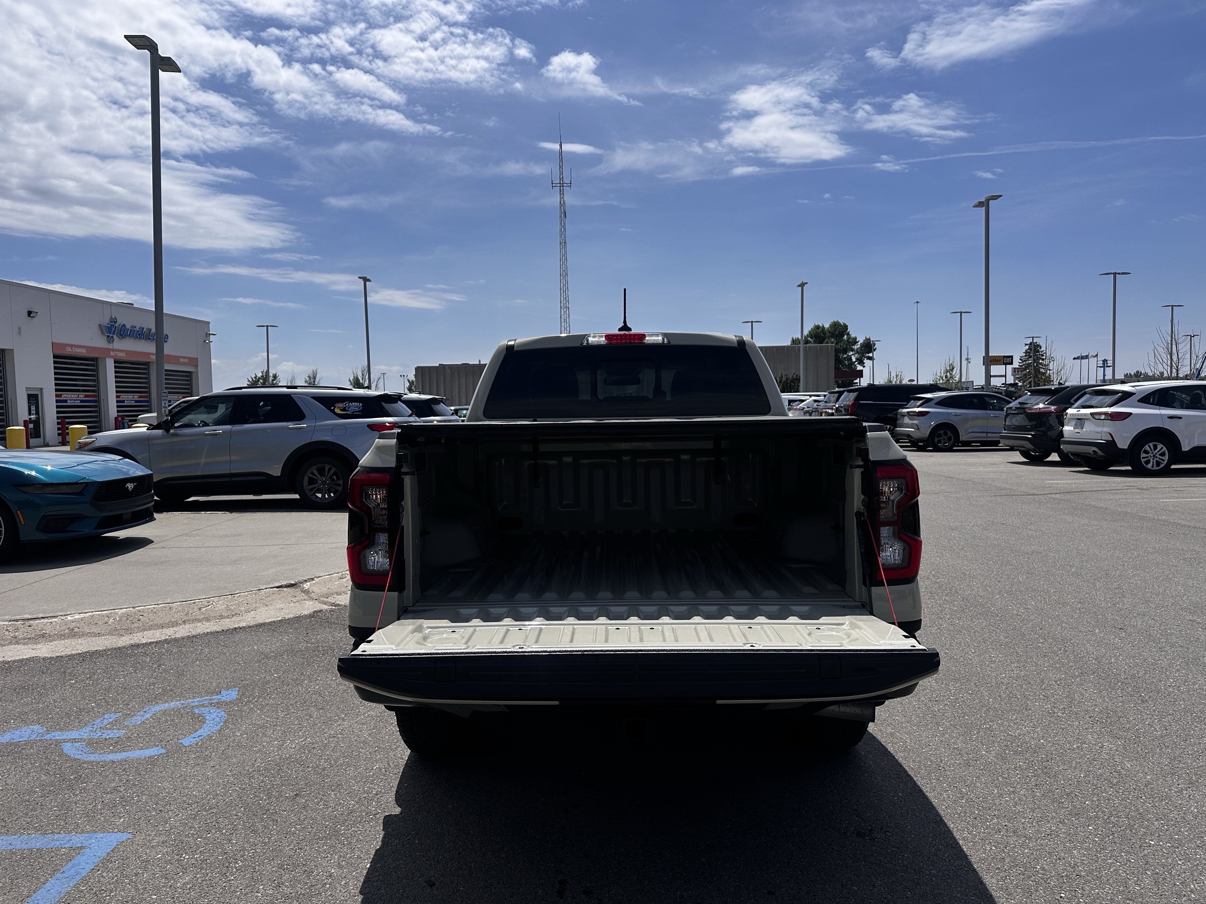 Certified 2025 Ford Ranger Lariat w/ FX4 Off-Road Package AWD/4WD image 22