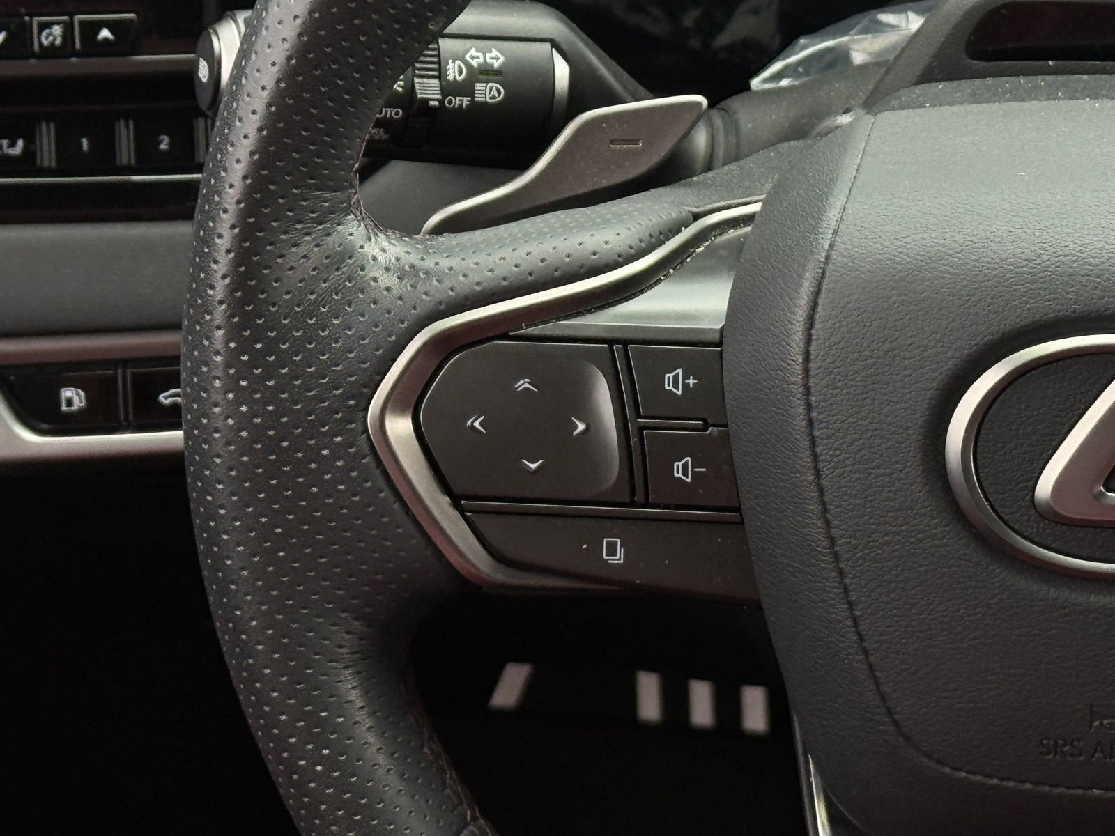 Used 2024 Lexus RX 500h F Sport w/ Convenience Package AWD/4WD image 16