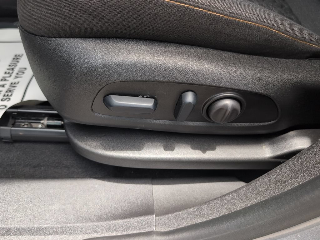 Used 2024 Chevrolet Equinox LT AWD/4WD image 9