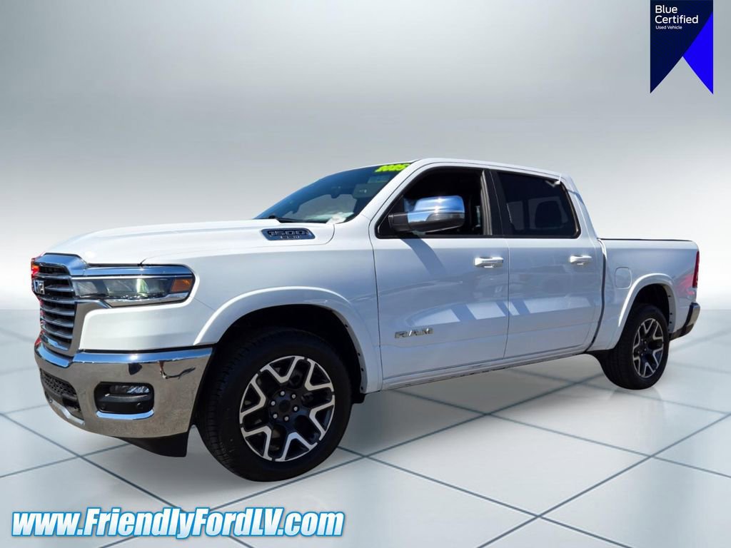 Used 2025 RAM 1500 Laramie AWD/4WD image 3