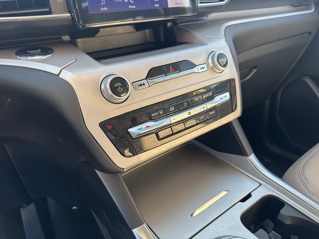 Certified 2024 Ford Explorer XLT w/ Equipment Group 202A image 22