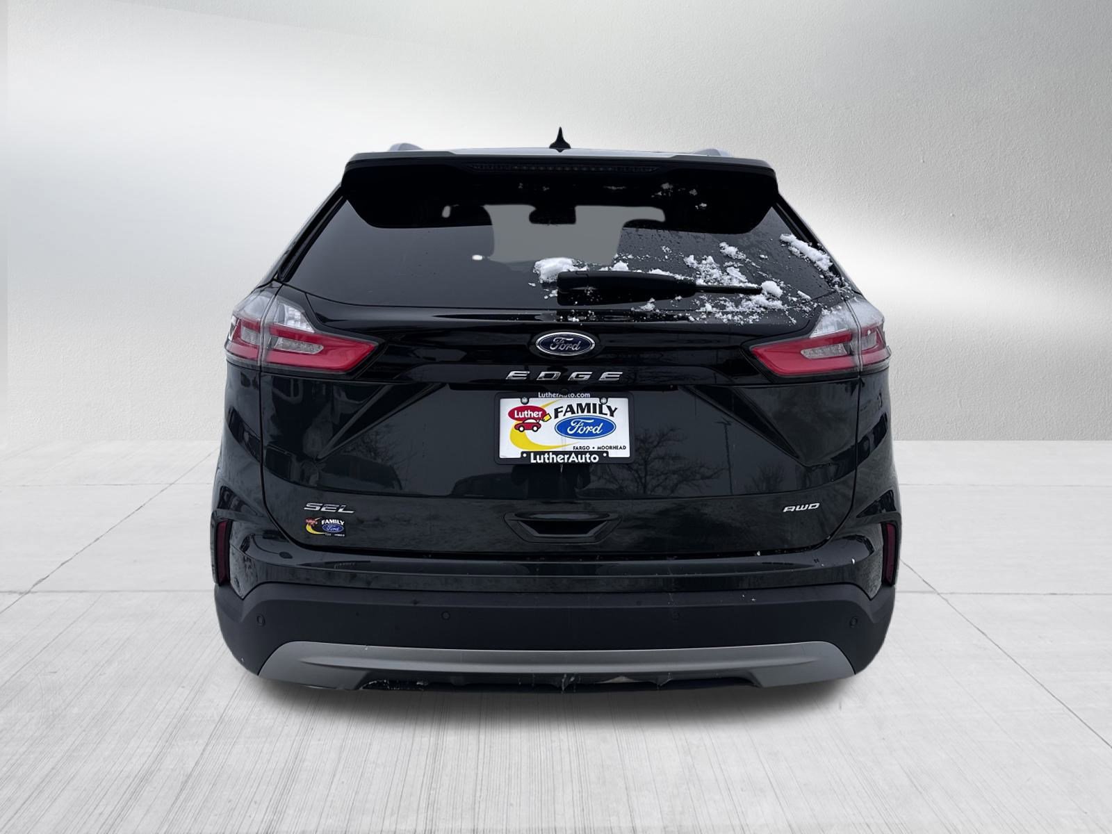 Certified 2024 Ford Edge SEL w/ Convenience Package image 4