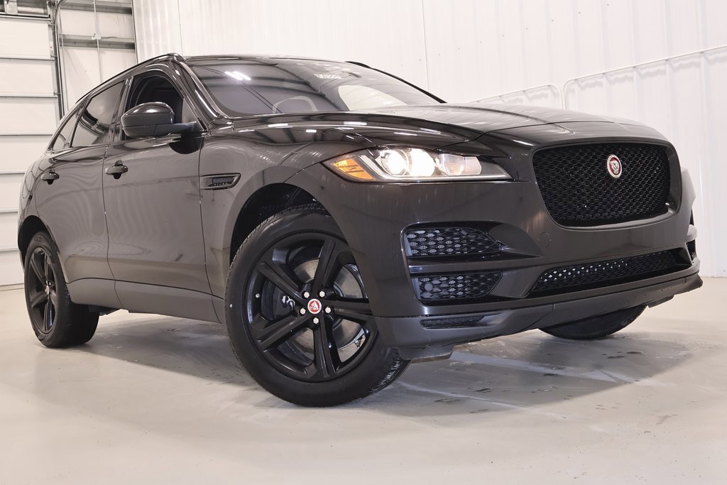 Used 2018 Jaguar F-PACE Premium image 11