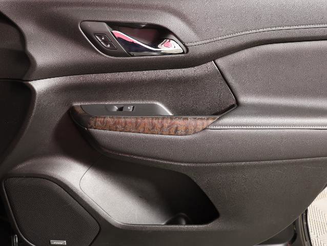 Used 2023 GMC Acadia Denali w/ Denali Ultimate Package image 30