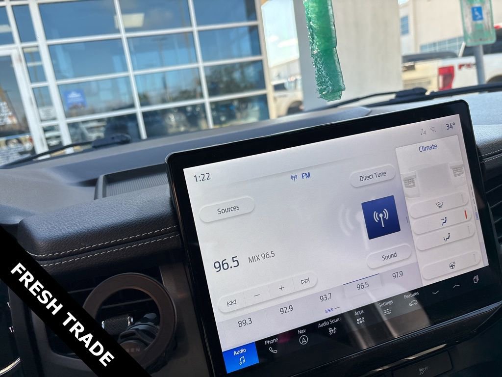 Certified 2022 Ford Expedition Max XLT image 4