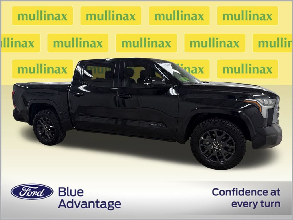 Used 2023 Toyota Tundra Platinum AWD/4WD image 2