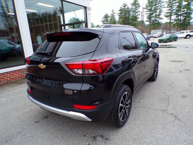 Used 2024 Chevrolet TrailBlazer LT w/ Convenience Package AWD/4WD image 8