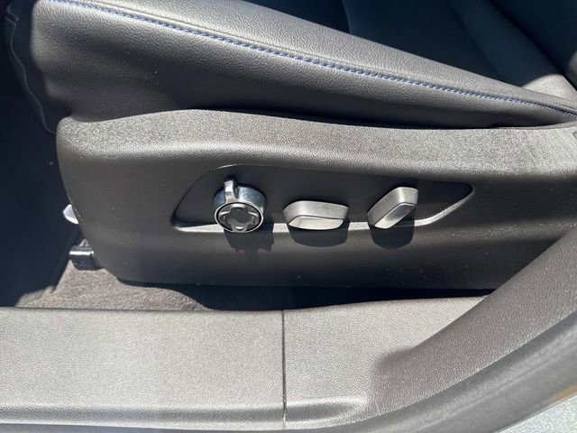 Used 2024 Cadillac XT4 Sport image 27