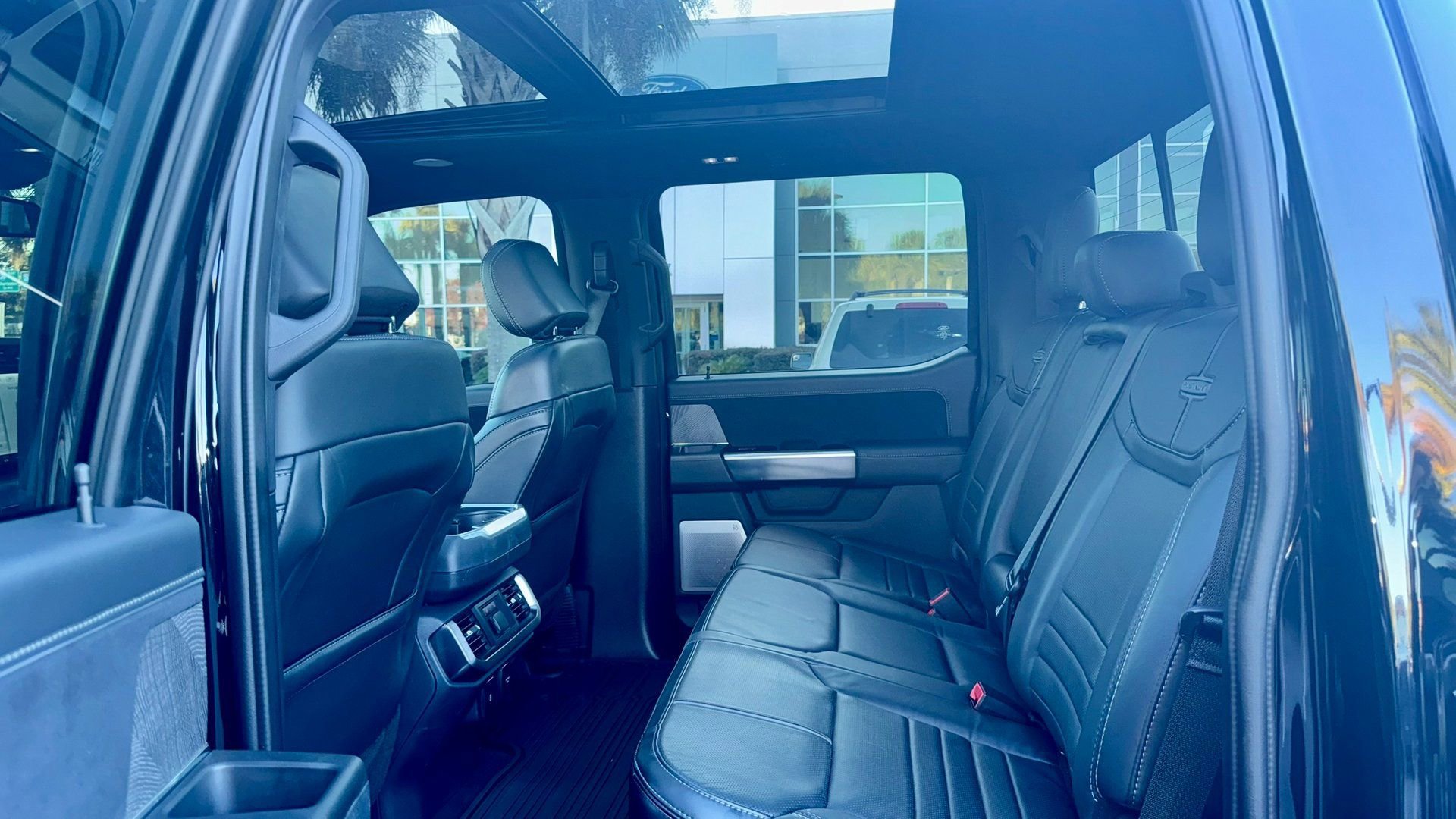 Certified 2023 Ford F150 Platinum w/ Equipment Group 701A High image 28