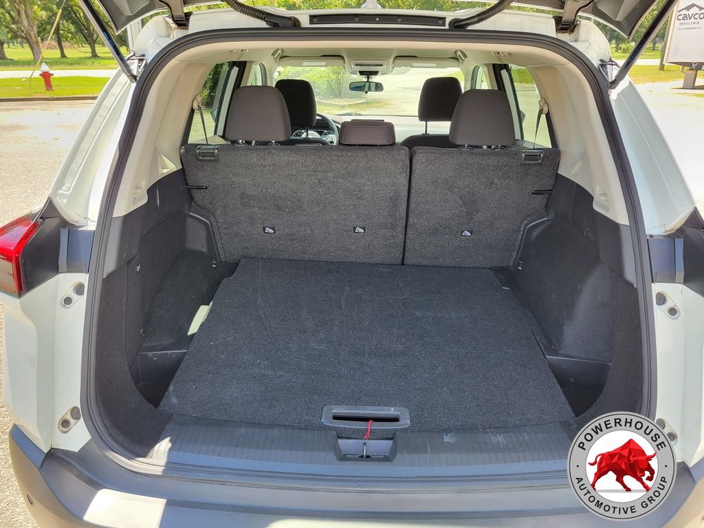 Used 2023 Nissan Rogue S FWD image 14