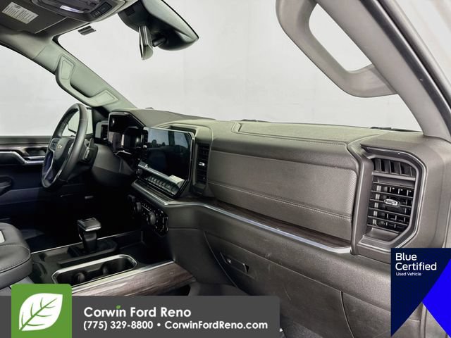Used 2022 Chevrolet Silverado 1500 LTZ AWD/4WD image 32