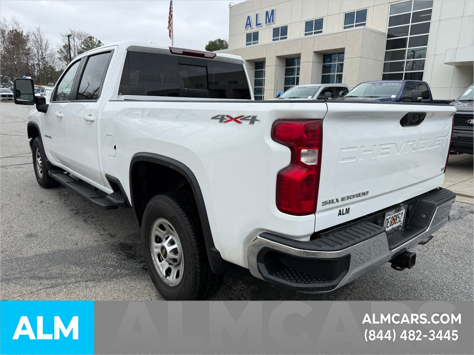 Used 2022 Chevrolet Silverado 3500 LT w/ Convenience Package AWD/4WD image 11
