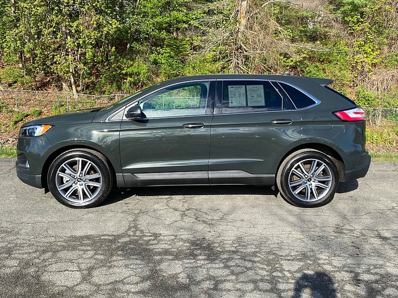 Certified 2023 Ford Edge Titanium AWD/4WD image 4