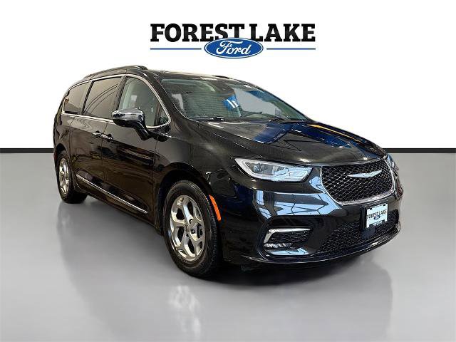 Used 2023 Chrysler Pacifica Limited image 8