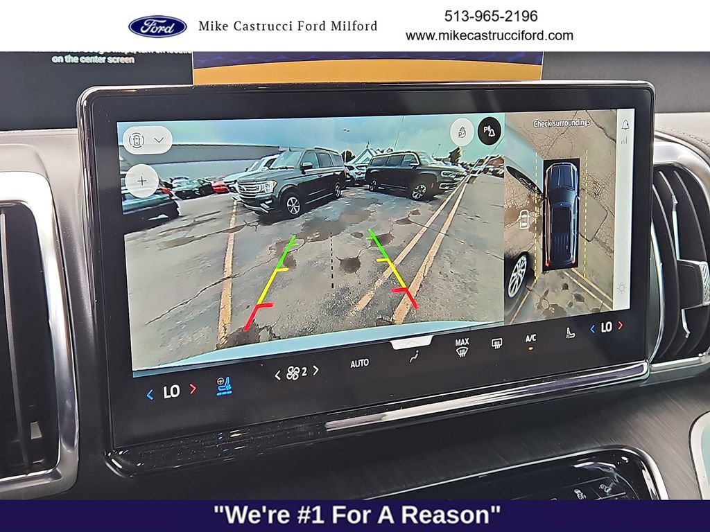 Certified 2025 Ford Expedition Platinum w/ Platinum Ultimate Package AWD/4WD image 18